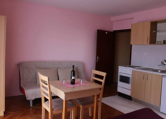 5786b Apartment